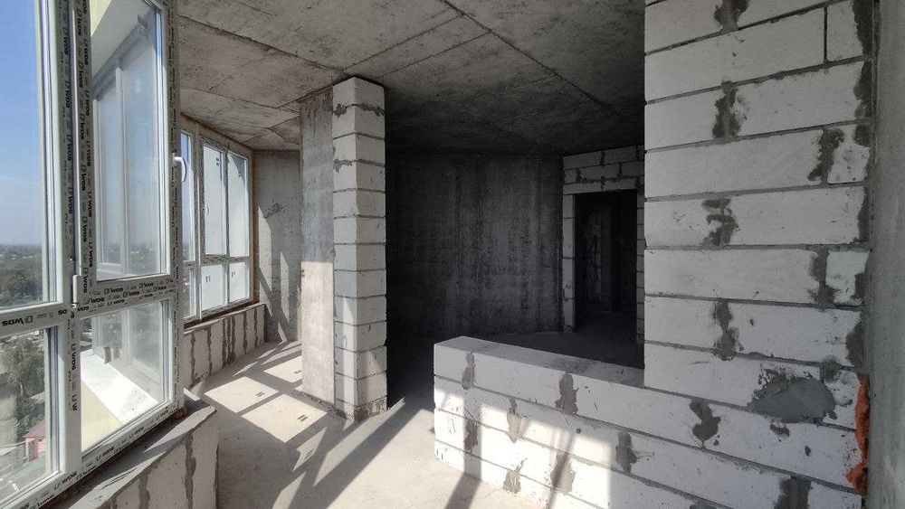 Продаж 2-кімнатної квартири з панорамним видом. Новобудова. Центр.