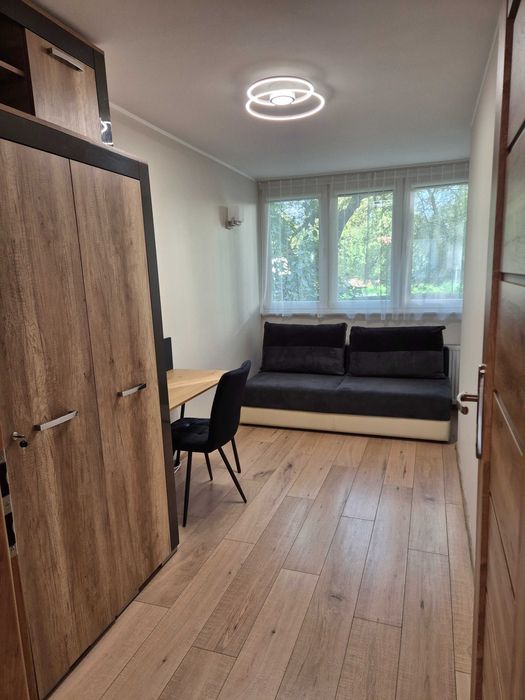 Pokój 10m² w 3-pok. Mieszkaniu – Szczepin, media w cenie