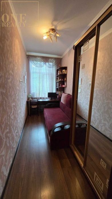 Продаж 4к квартири ЦЕНТР, Високі стелі, Ліфт, Закритий двір
