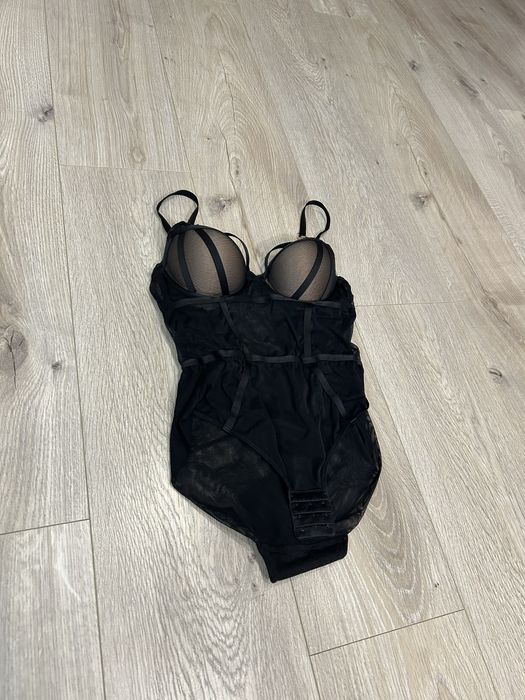 Чорне боді з пуш-апом | EU 75B / UK 34B | ідеальний стан