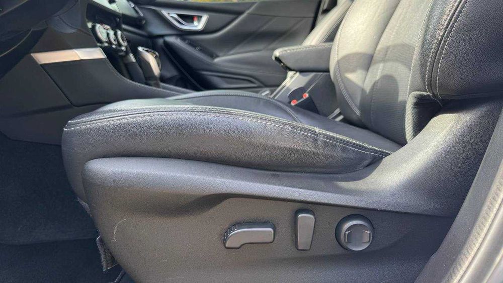 Subaru Forester 2019 2,5 Автомат 68 т км пробег