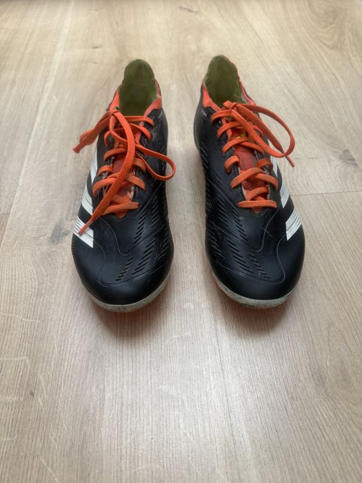 Buty sportowe korki