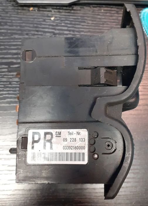 przełącznik włącznik świateł vectra b