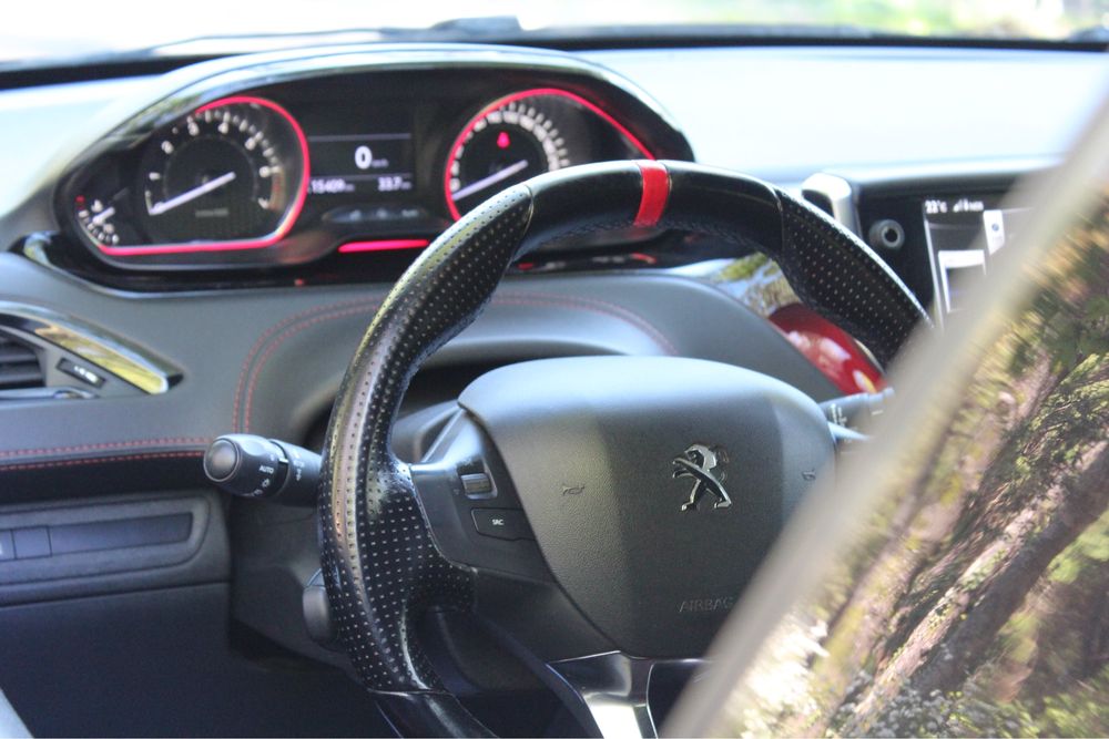 Peugeot 208 Gti 200cv