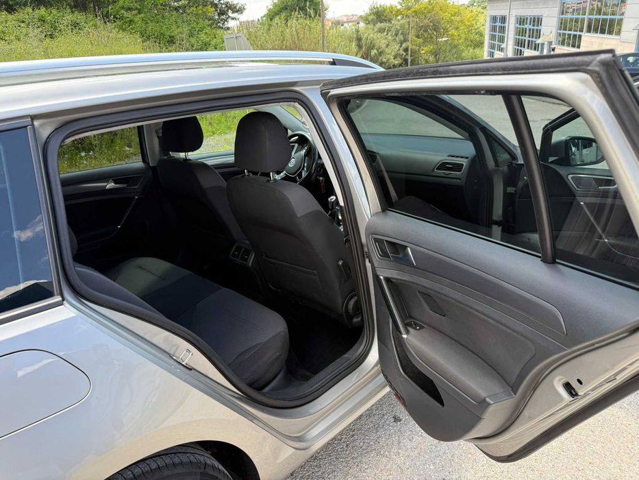 VW Golf 7.5 Variant 1.6TDI Confortline