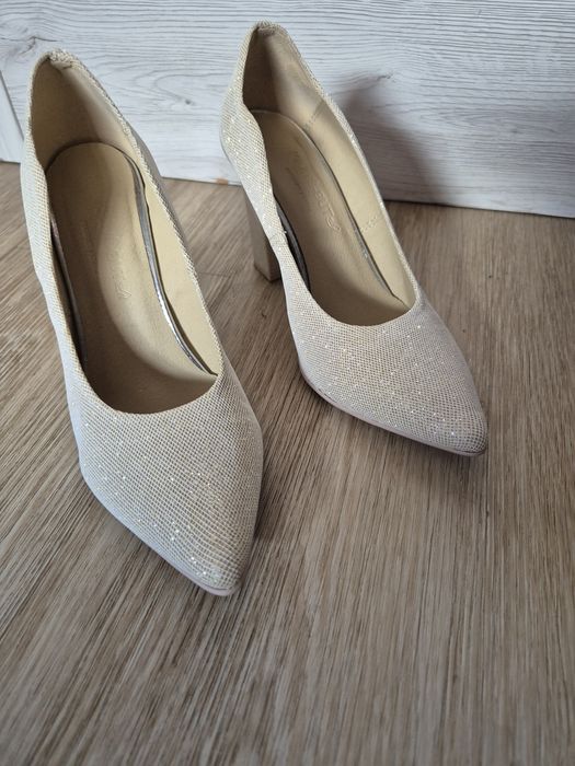 Czółenka Krzyś But roz. 38