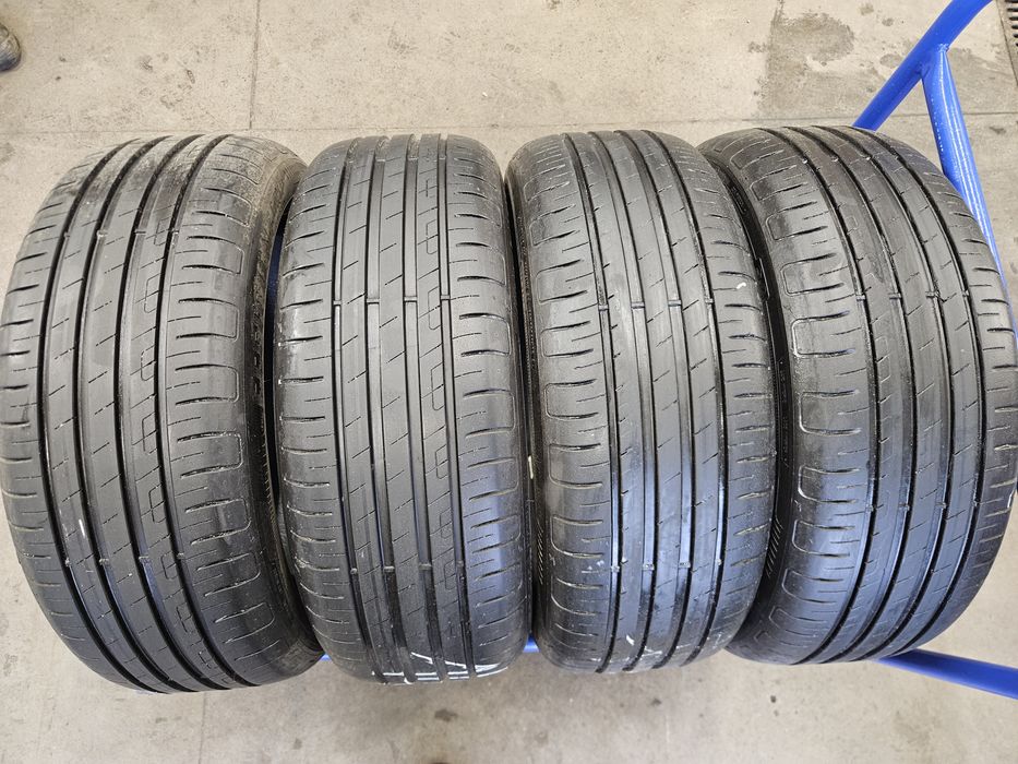 4x 205/55R17 91V Goodyear Efficientgrip Performance [1407]