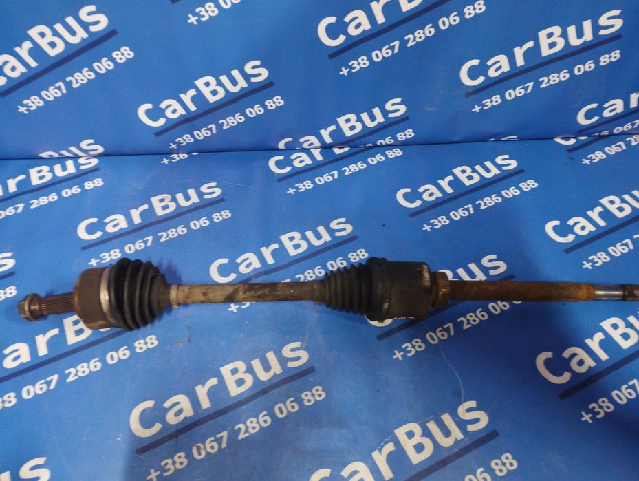 Піввісь передня права Vito 447 Приводной вал шрус правый Вито  447