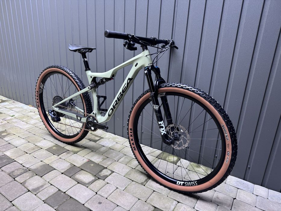 Карбоновий Велосипед Orbea Oiz AXS. Вилка Fox