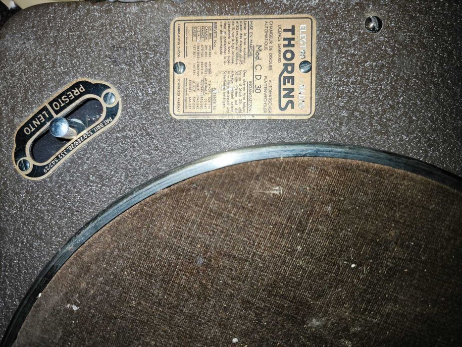 Gira discos Thorens CD30