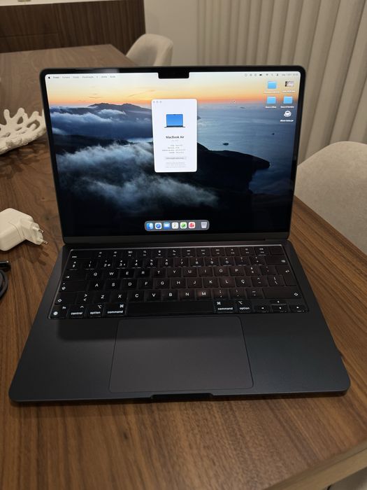 Macbook Air 13 M2 256GB