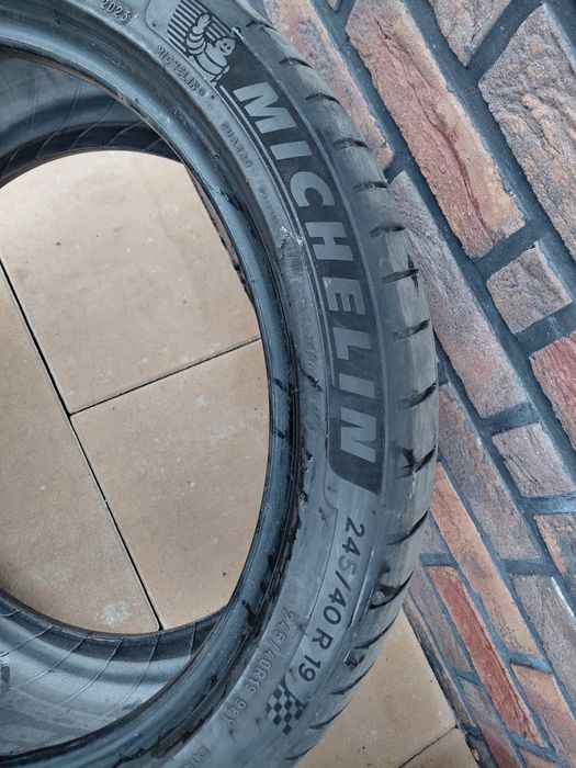 MICHELIN Pilot Sport 4 275/35 R19; 245/40 R19
