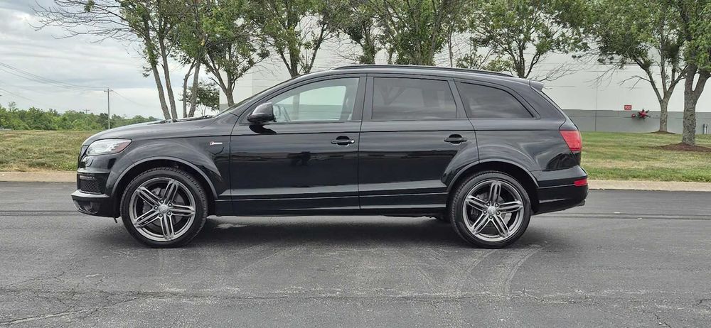 Audi Q7 quattro Sport S-line      2014