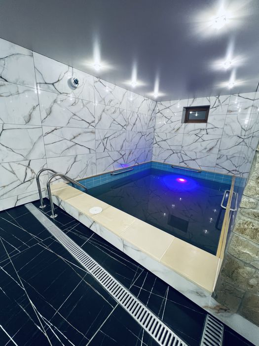 Відпочинок в Карпатах Славське ,Басейн , Чан ,Сауна  , Без господарів