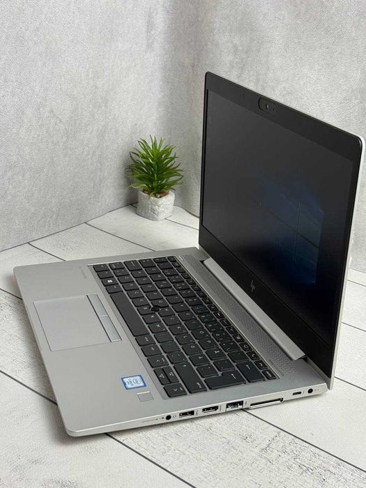 HP 830 G6 i5-8365U 8ram ssd 256 1920-1080 Full HD