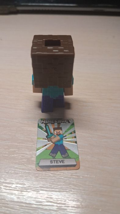 Классический Стив из Kinder Joy Minecraft
