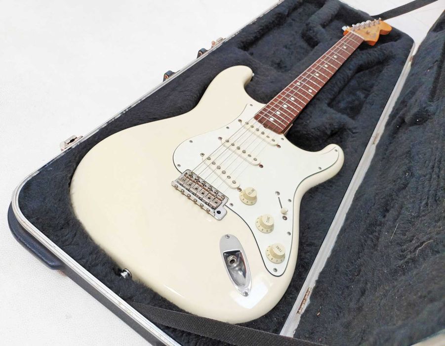 Fender Stratocaster Standard - Made in Japan 1993