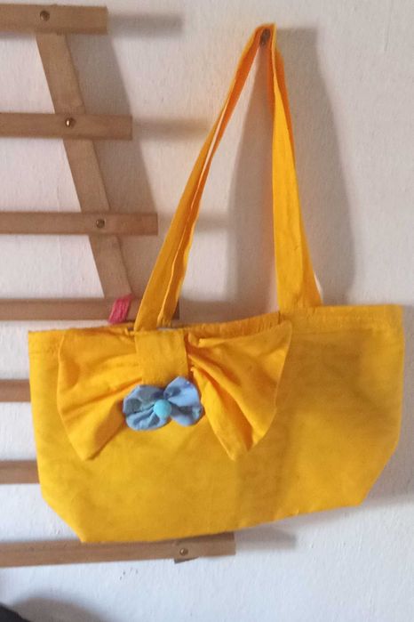 Vários sacos de senhora / 5 € cada