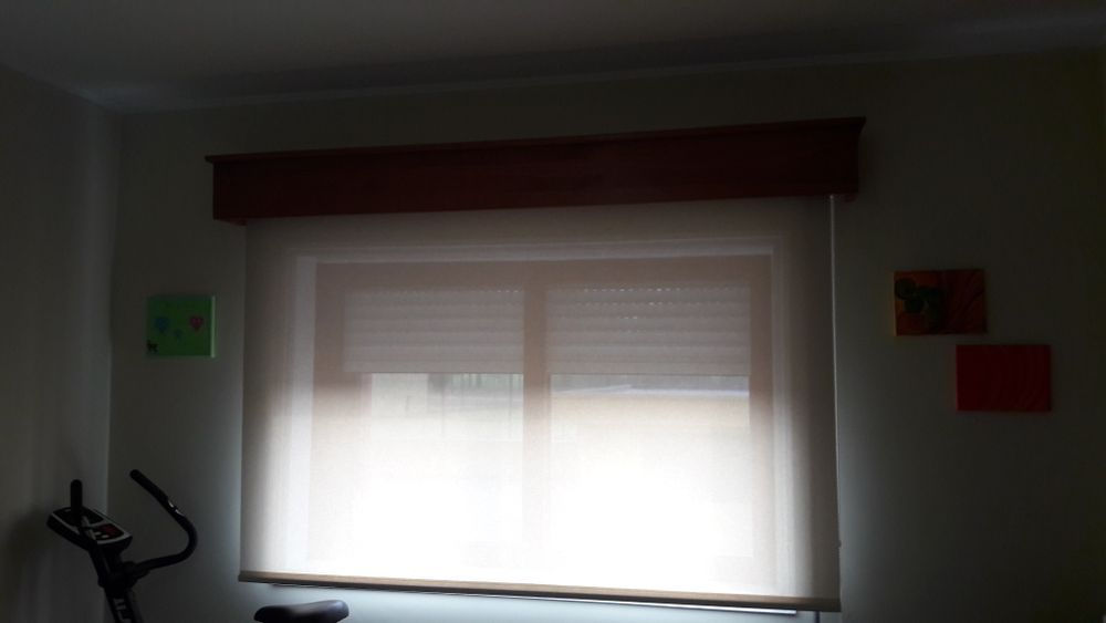 Telas blecaute 180x250 mais sanefas em madeira