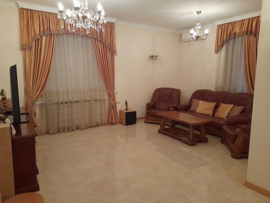 Будинок для проживання бізнесу інвестицій