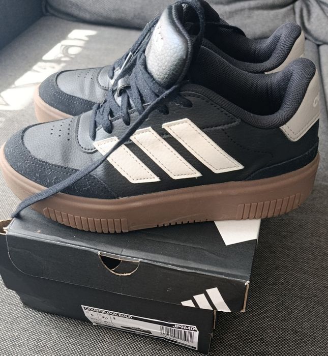 Buty damskie snakersy