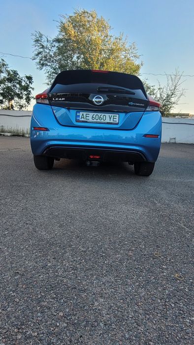 Продам Nissan Leaf