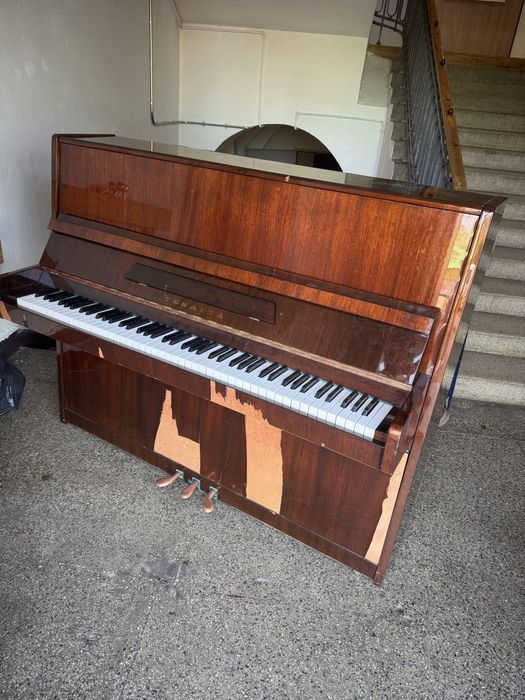 Utylizacja pianin i fortepianów , transport , wnoszenie , sejfy