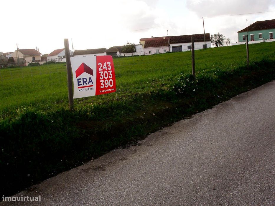 Terreno c/ Possibilidade de Lotear, Centro da Vila