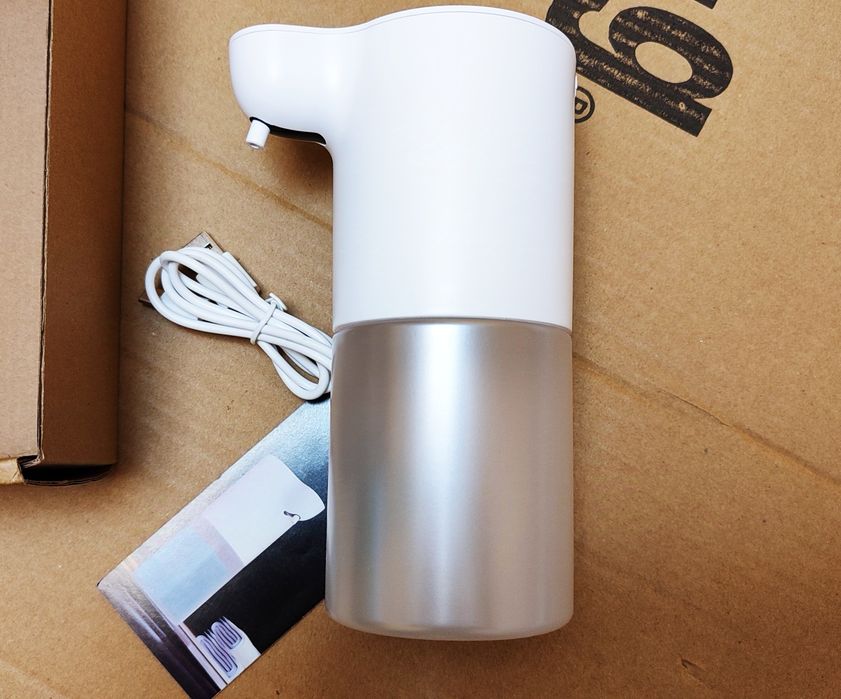 Врезной дозатор диспенсер для моющего жидкого мыла