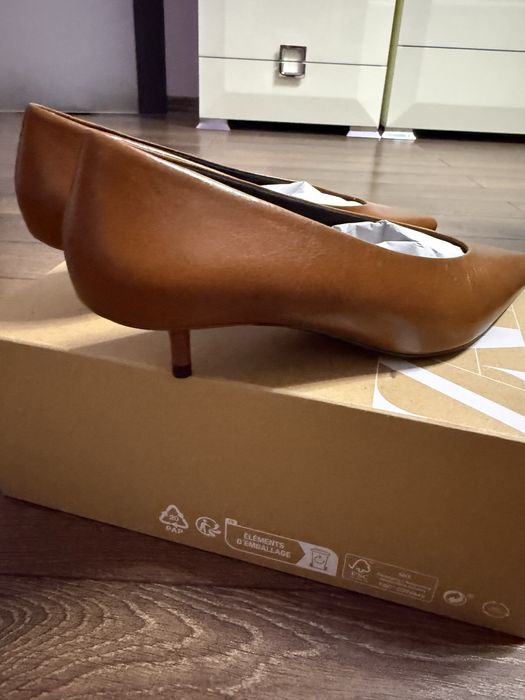 Туфлі ZARA Kitten Heel