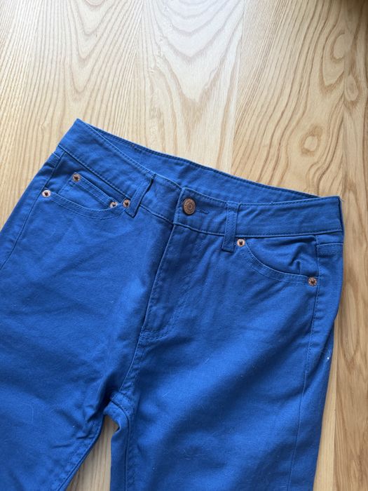 Spodnie jeansy weekday 26/32 XXS granatowe niebieskie y2k obcisłe
