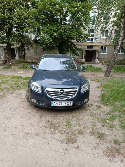 Продам чудове сімейне авто.