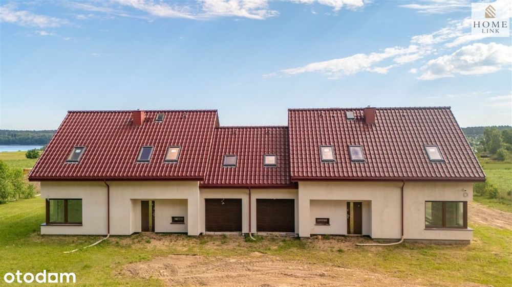 Zwierzewo dom z widokiem na las i jezioro.