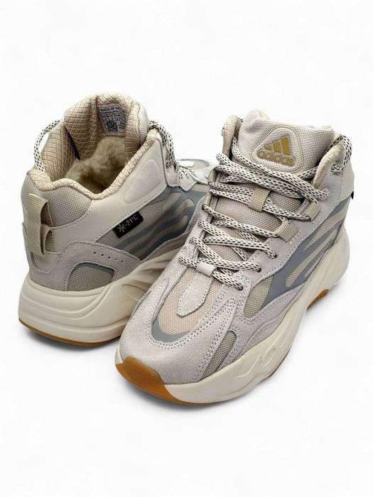 РОЗПРОДАЖ! Жіночі - підліткові зимові кросівки Adidas Yeezy Boost 700