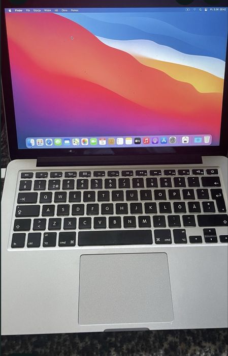 Macbook Pro 2014 a1502 i5 8 RAM 256 GB ssd