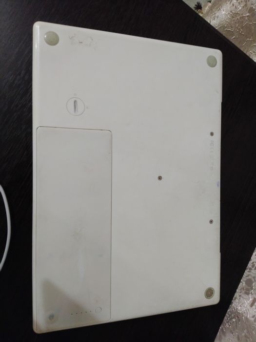 Ноутбук Apple MacBook