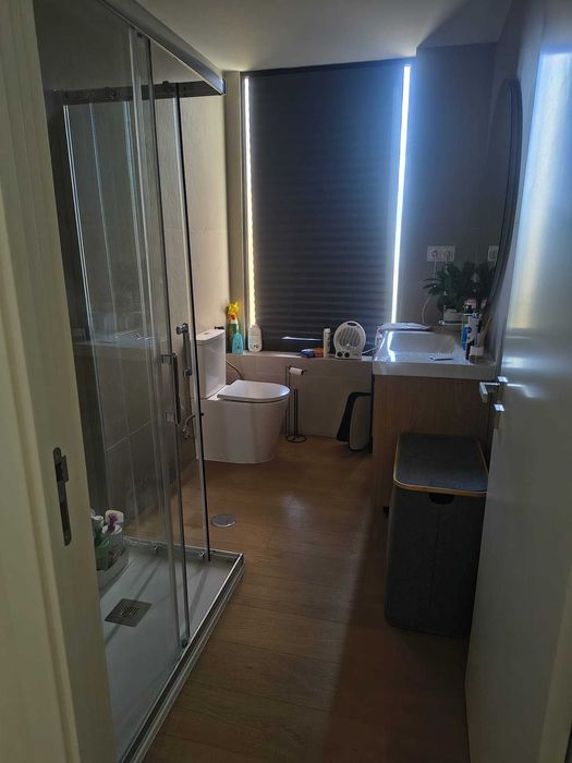 OPORTUNIDADE EM BARCELOS - Apartamento moderno + Anexo privativo (VENDA PARTICULAR)