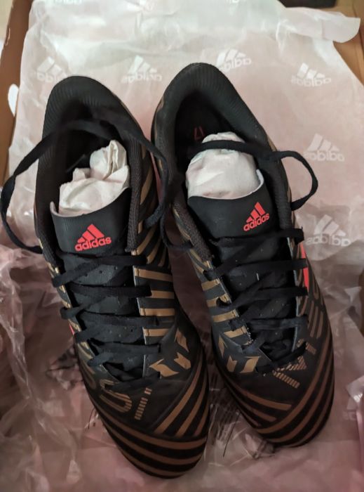 Chuteiras Adidas Nemesis 17.4 número 41