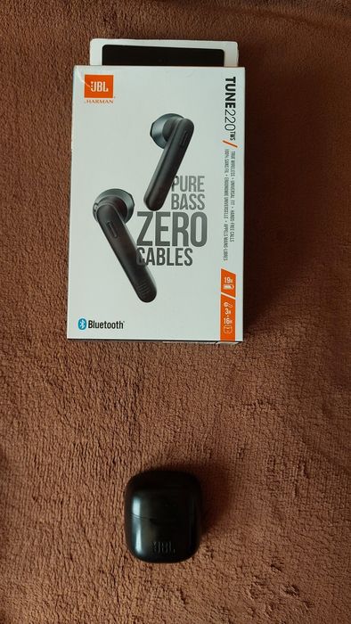 Słuchawki bezprzewodowe JBL 220