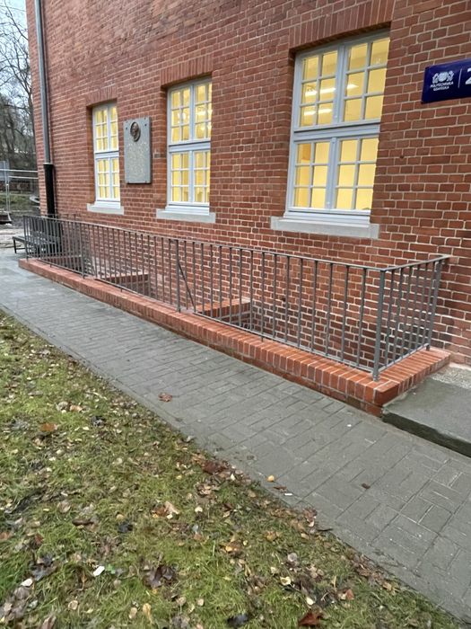 Renowacja balustrad barierek stalowych