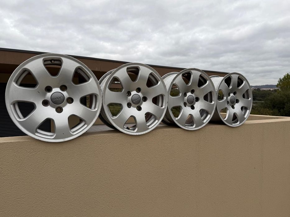 Jantes originais 15 polegadas Audi