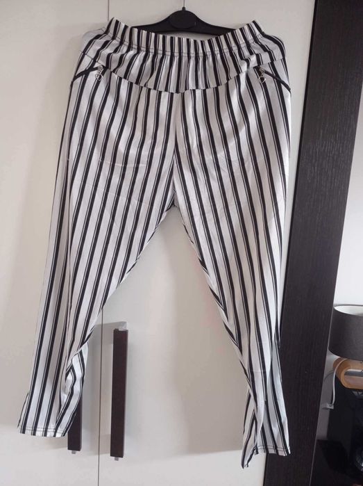 Spodnie letnie w paski