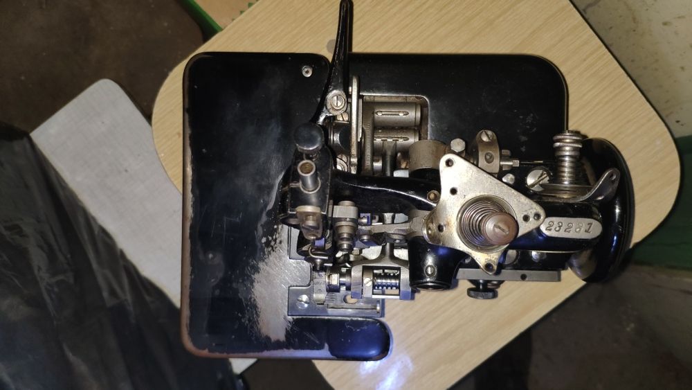 maszyna do szycia,overlock Mauser Spezial