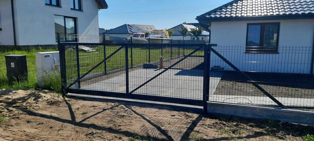 Montaż ogrodzeń panelowych POMORSKIE!