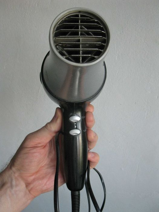 Фен немецкого бренда Rossmann (модель MD3305T), мощный 2000W