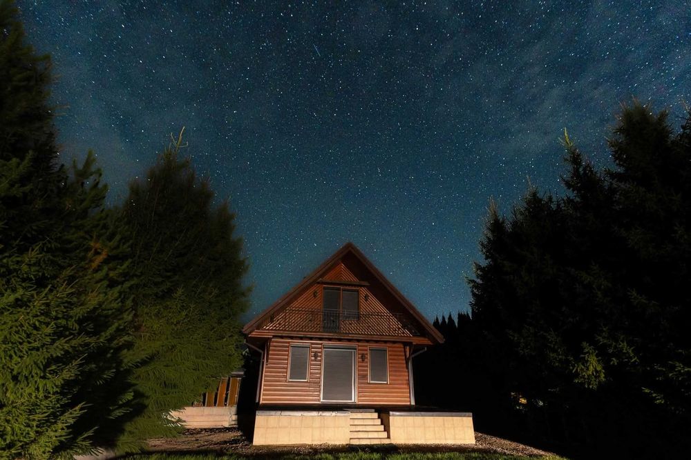 Domek nad jeziorem w Gibach z balią i sauną