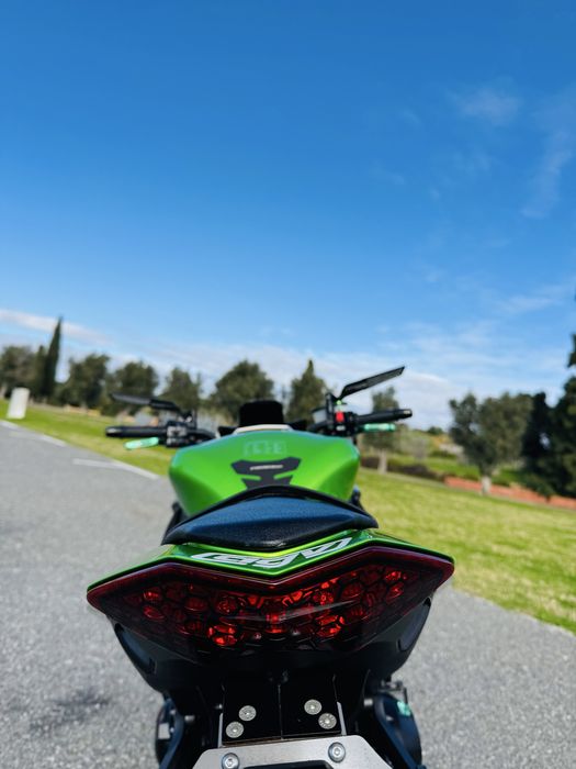 Kawasaki Z1000r 2011