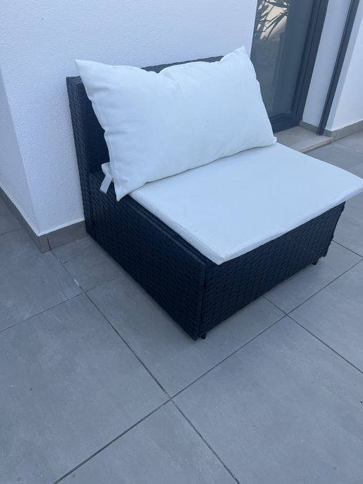 Conjunto poltronas e mesa exterior