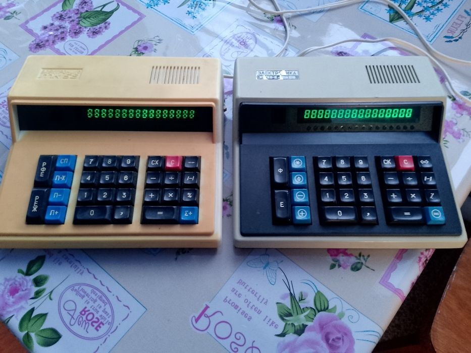 На продаж два робочі калькулятори  Електроніка  МК 59