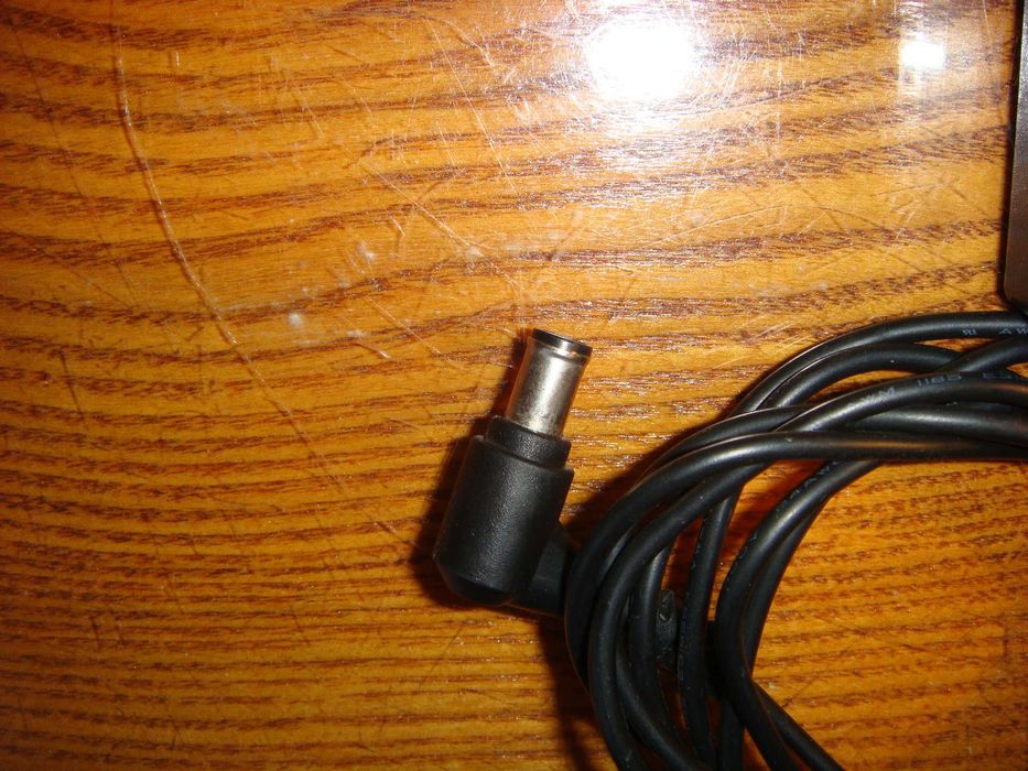 Блок питания монитора LG +19в  1.3а